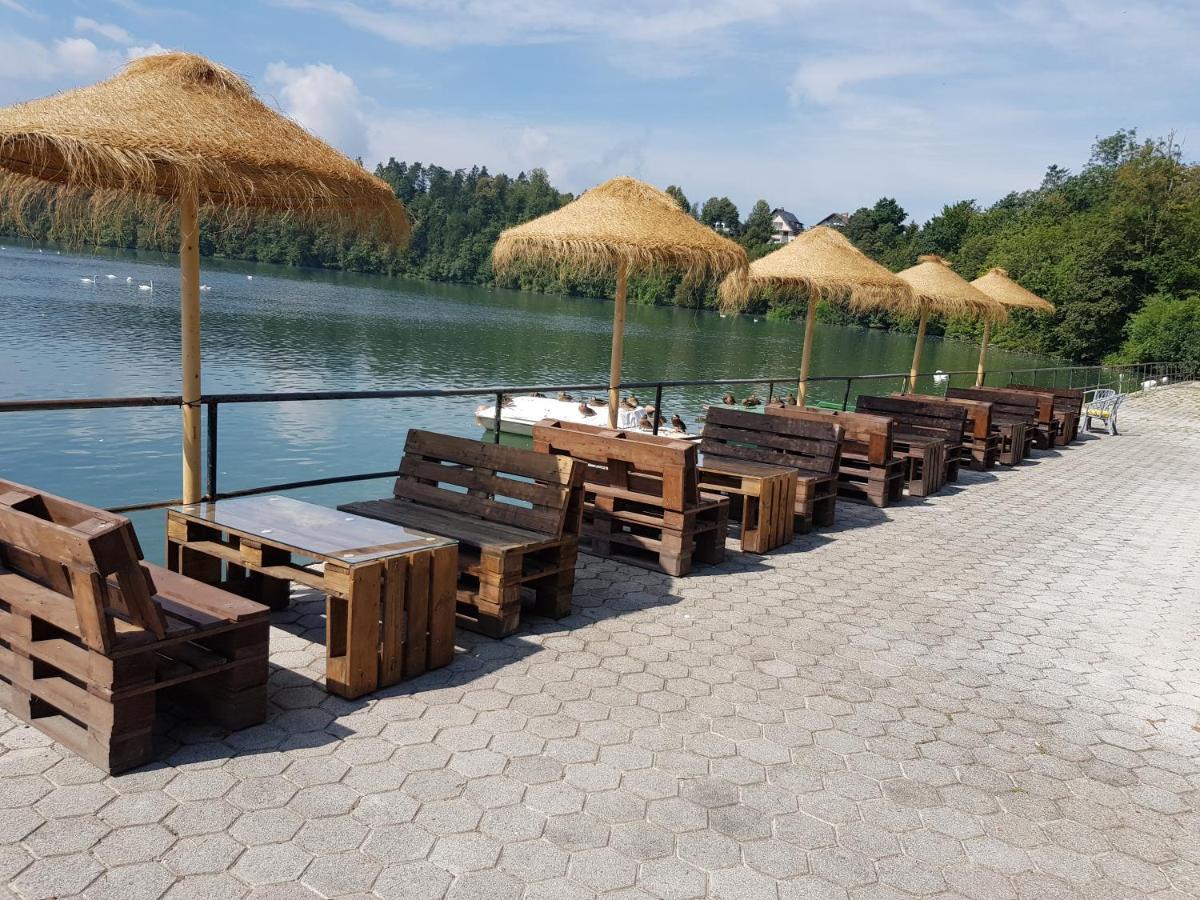 Bed and Breakfast Gostisce Jezero Medvode Exterior foto