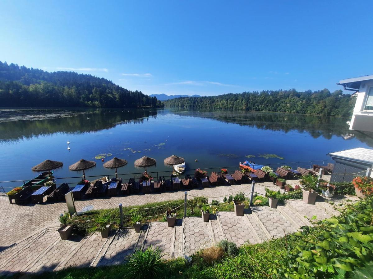 Bed and Breakfast Gostisce Jezero Medvode Exterior foto